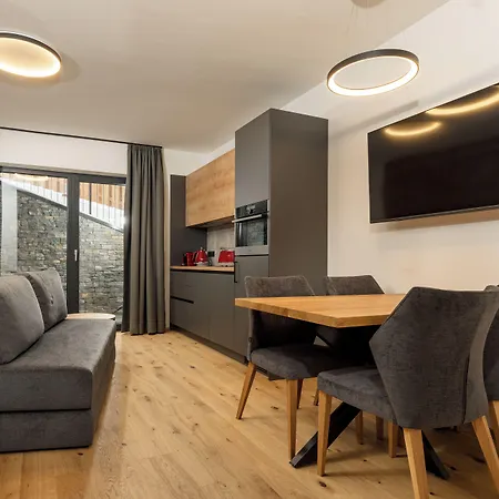 Pure Alpine Apartman *